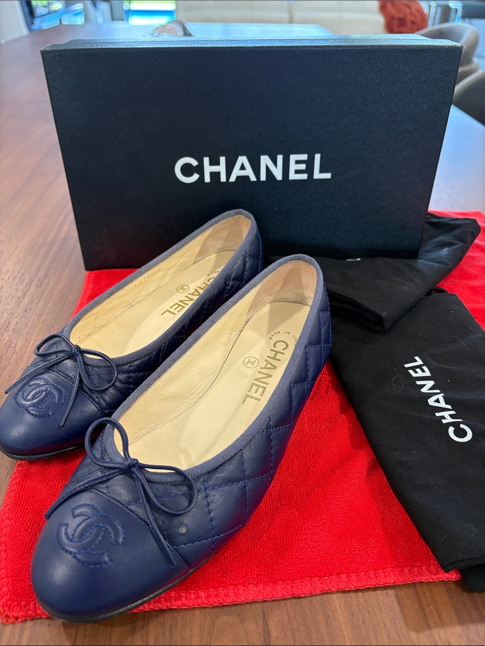 CHANEL Leather Ballet Tumbled Cal Embossed reasonable offers minor scratches
